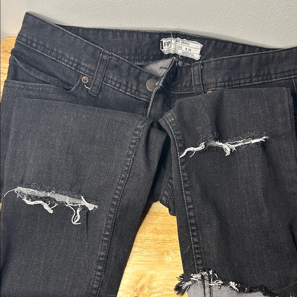 Free People Men's Black Skinny Jeans - Picture 4 of 4